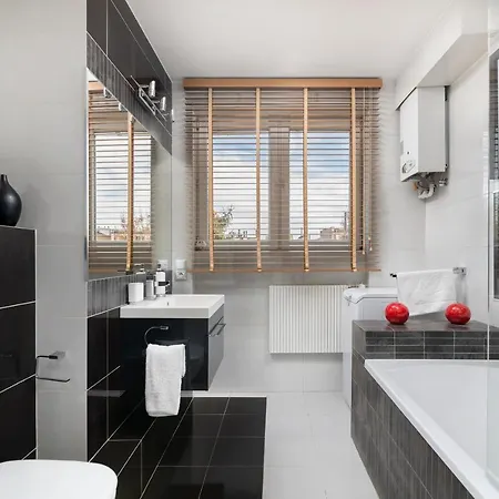 Easy Rent- Rayskiego 24h Check-in Apartment *